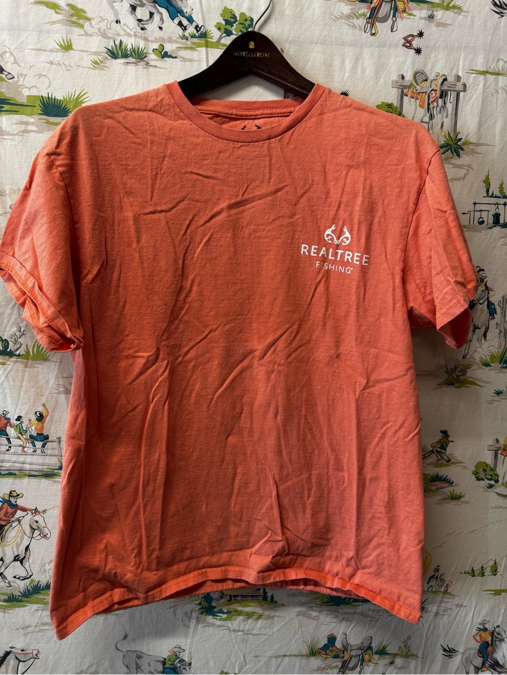 Realtree Fishing Men’s Short-Sleeve Crew Tee - Coral - size large (42-44)